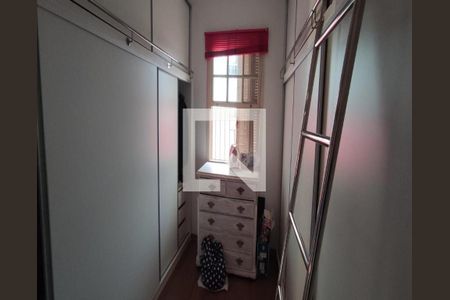 AREA INTERNA de casa à venda com 2 quartos, 300m² em Centro, Osasco