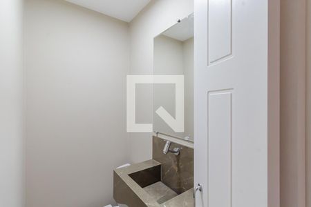 Lavabo de apartamento para alugar com 2 quartos, 94m² em Moema, São Paulo