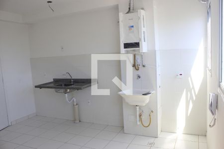Sala com cozinha de apartamento à venda com 2 quartos, 35m² em Vila Galvão, Guarulhos