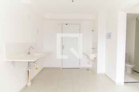 Sala/Cozinha de apartamento para alugar com 2 quartos, 32m² em Guaianases, São Paulo