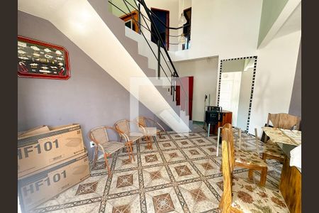 Sala de Jantar de casa para alugar com 3 quartos, 250m² em Forquilhas, São José