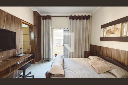 Suíte 1 de casa para alugar com 4 quartos, 240m² em Santa Teresinha, São Paulo