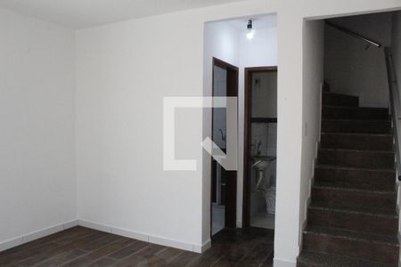 Casa de Condomínio para alugar com 2 quartos, 76m² em Tanque, Rio de Janeiro