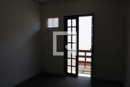 Casa de Condomínio para alugar com 2 quartos, 76m² em Tanque, Rio de Janeiro