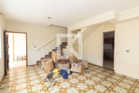 Sala 1 de casa à venda com 4 quartos, 230m² em Jardim Itapemirim, São Paulo