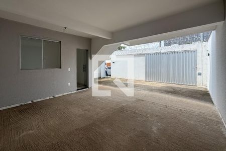 Casa à venda com 3 quartos, 134m² em Nacional, Contagem