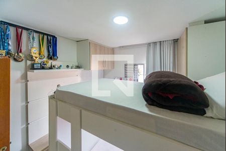 Quarto 1 de casa para alugar com 2 quartos, 250m² em Jardim Santo André, Santo André