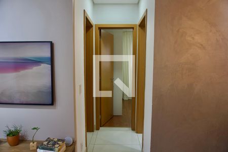 Corredor de apartamento à venda com 2 quartos, 63m² em Buritis, Belo Horizonte