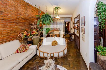 Sala de casa à venda com 4 quartos, 260m² em Sion, Belo Horizonte