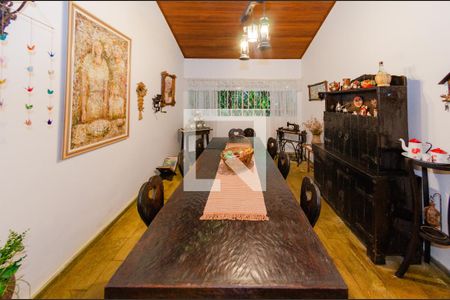 Sala 3 de casa à venda com 4 quartos, 260m² em Sion, Belo Horizonte