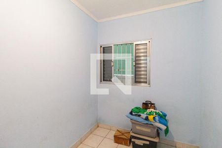 Quarto 2 de casa para alugar com 3 quartos, 130m² em Vila Janete, Carapicuíba