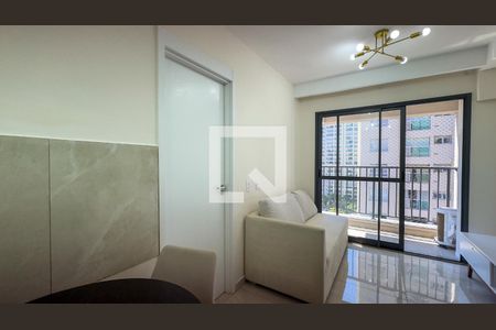 Sala e Cozinha de apartamento para alugar com 1 quarto, 31m² em Vila Cordeiro, São Paulo