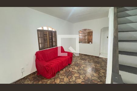 Sala de casa para alugar com 2 quartos, 529m² em Ponta Negra, Maricá