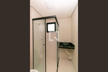 Banheiro de apartamento para alugar com 1 quarto, 25m² em Vila Prudente, São Paulo