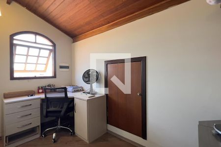 Escritório de casa à venda com 3 quartos, 292m² em Jardim Santa Clara, Guarulhos