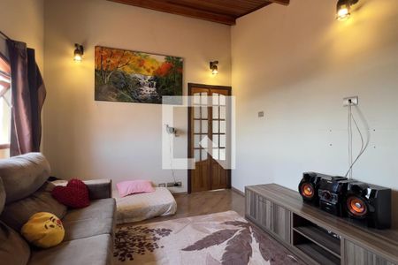 Sótão de casa à venda com 3 quartos, 292m² em Jardim Santa Clara, Guarulhos