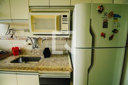 Cozinha de apartamento para alugar com 2 quartos, 62m² em Boqueirão, Praia Grande