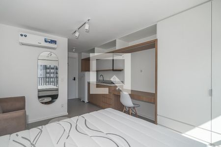 Sala / Quarto / Cozinha de apartamento para alugar com 1 quarto, 30m² em Auxiliadora, Porto Alegre