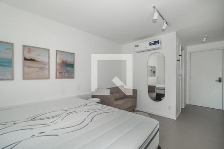 Sala / Quarto / Cozinha de apartamento para alugar com 1 quarto, 30m² em Auxiliadora, Porto Alegre