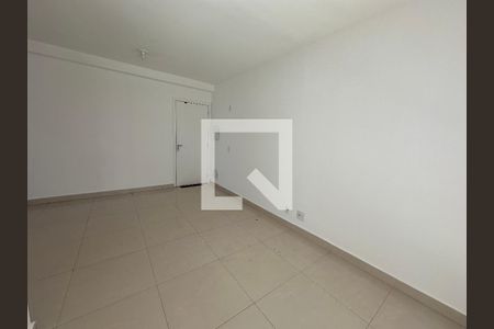 Sala de apartamento para alugar com 3 quartos, 69m² em Bethaville I, Barueri