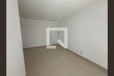 Sala de apartamento para alugar com 3 quartos, 69m² em Bethaville I, Barueri