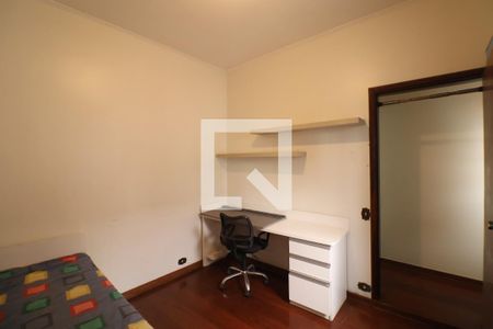 Casa à venda com 6 quartos, 280m² em Vila Pauliceia, São Paulo