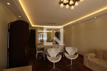 Casa à venda com 6 quartos, 280m² em Vila Pauliceia, São Paulo