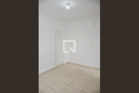 Detalhe - Sala e Cozinha de casa para alugar com 1 quarto, 70m² em Vila Zat, São Paulo