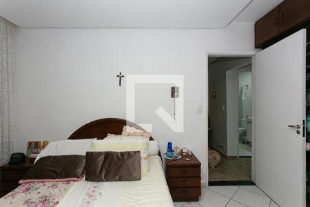 Quarto 1 de casa para alugar com 4 quartos, 300m² em Jardim Triana, São Paulo