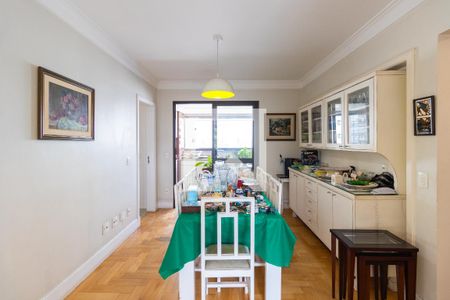 Apartamento para alugar com 3 quartos, 225m² em Vila Suzana, São Paulo