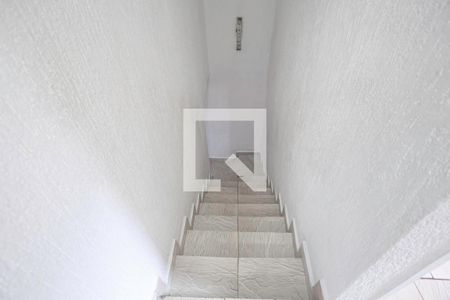 Escada de casa de condomínio à venda com 3 quartos, 114m² em Venda Nova, Belo Horizonte