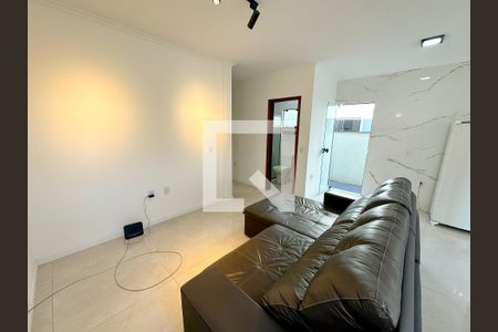 Sala de TV de casa para alugar com 2 quartos, 85m² em São João do Rio Vermelho, Florianópolis