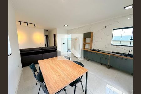 Sala de Jantar de casa para alugar com 2 quartos, 85m² em São João do Rio Vermelho, Florianópolis