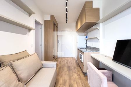 Sala e cozinha de apartamento para alugar com 1 quarto, 28m² em Liberdade, São Paulo