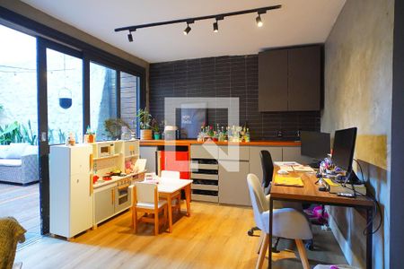 Sala de apartamento à venda com 3 quartos, 129m² em Petrópolis, Porto Alegre