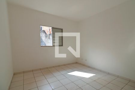 Quarto 1 de casa para alugar com 2 quartos, 90m² em Jardim Fernandes, São Paulo