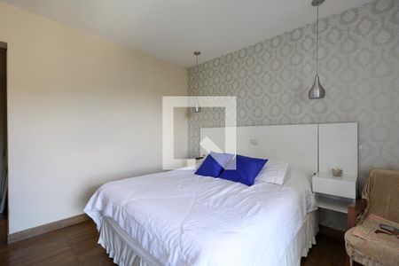 Suíte de apartamento para alugar com 3 quartos, 117m² em Jardim Maria Rosa, Taboão da Serra