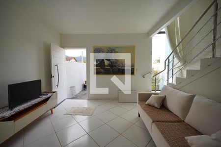 Sala de casa para alugar com 2 quartos, 100m² em São João do Rio Vermelho, Florianópolis