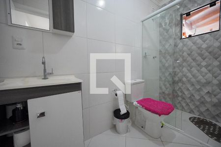 Banheiro de casa para alugar com 2 quartos, 100m² em São João do Rio Vermelho, Florianópolis
