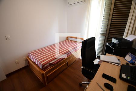 Quarto 1 de apartamento à venda com 3 quartos, 117m² em Jardim das Paineiras, Campinas