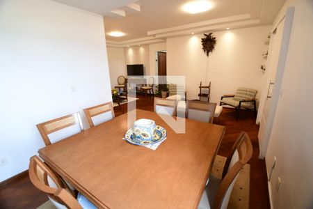 Sala de apartamento à venda com 3 quartos, 117m² em Jardim das Paineiras, Campinas