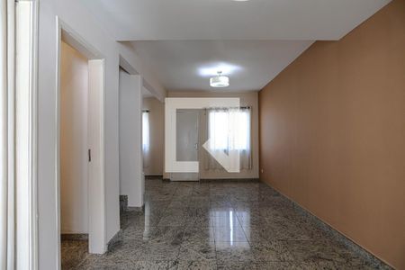 Casa de Condomínio para alugar com 2 quartos, 100m² em Vila Oliveira, Mogi das Cruzes