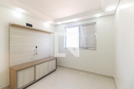 Sala  de apartamento para alugar com 2 quartos, 83m² em Parque São Jorge, São Paulo