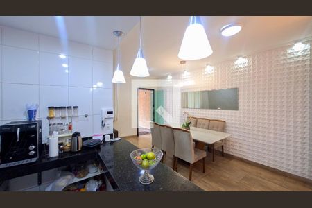 Casa à venda com 3 quartos, 180m² em Alvorada, Belo Horizonte