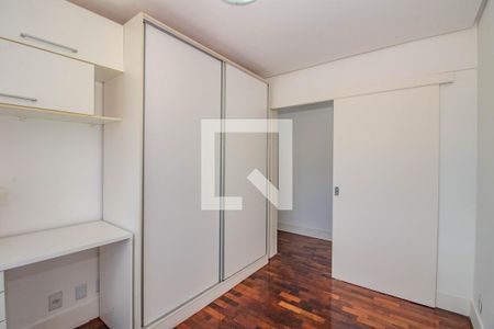Quarto 1 de apartamento à venda com 2 quartos, 82m² em São João, Porto Alegre