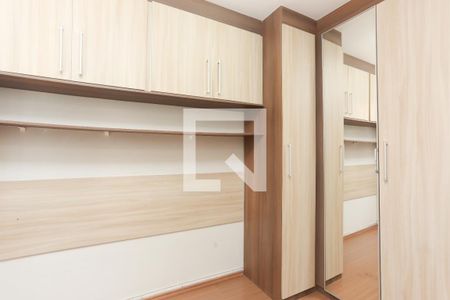 Quarto 1  de apartamento para alugar com 2 quartos, 46m² em Conjunto Residencial José Bonifácio, São Paulo