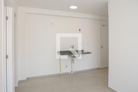 Sala e Cozinha de apartamento à venda com 2 quartos, 32m² em Barra Funda, São Paulo