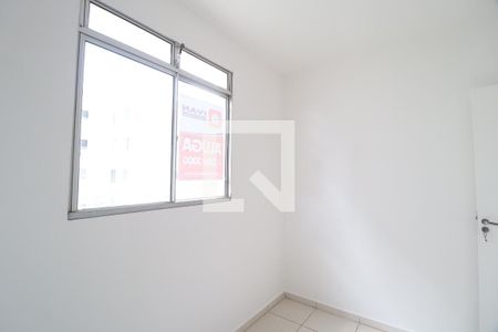 Quarto 2 de apartamento para alugar com 2 quartos, 50m² em Gávea, Uberlândia