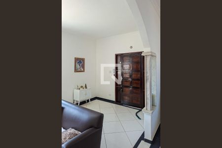 Sala de casa para alugar com 4 quartos, 220m² em Balneario Flórida, Praia Grande