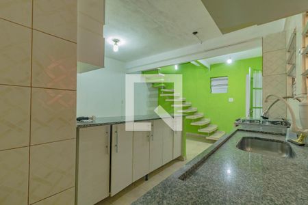 Casa para alugar com 3 quartos, 195m² em Vila Fachini, São Paulo